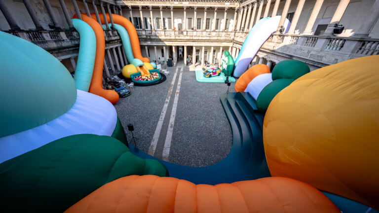 Modelling clay, yoga, simply Epiq! Škoda returns to Milan