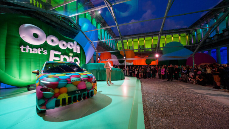 Installationen, Yoga, Epiq! Škoda in Mailand