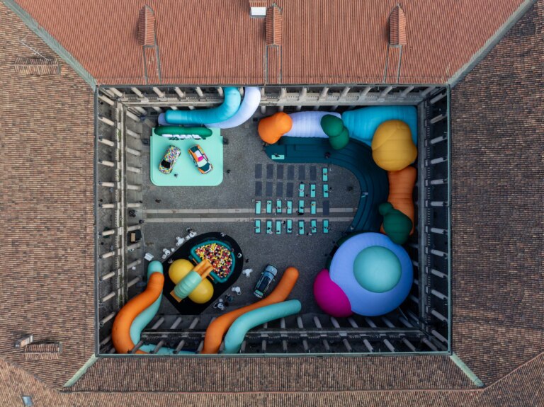 Installationen, Yoga, Epiq! Škoda in Mailand