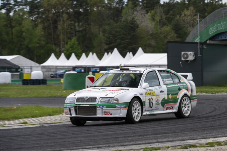 DSC_9806_result_3326b5af