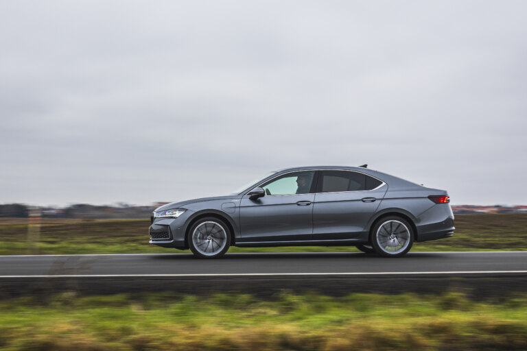 Škoda Superb iV a Škoda Kodiaq iV jsou všestranné vozy vhodné pro každou příležitost