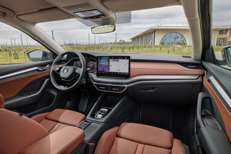 102_skoda_octavia_interior_14756729_385f8c66