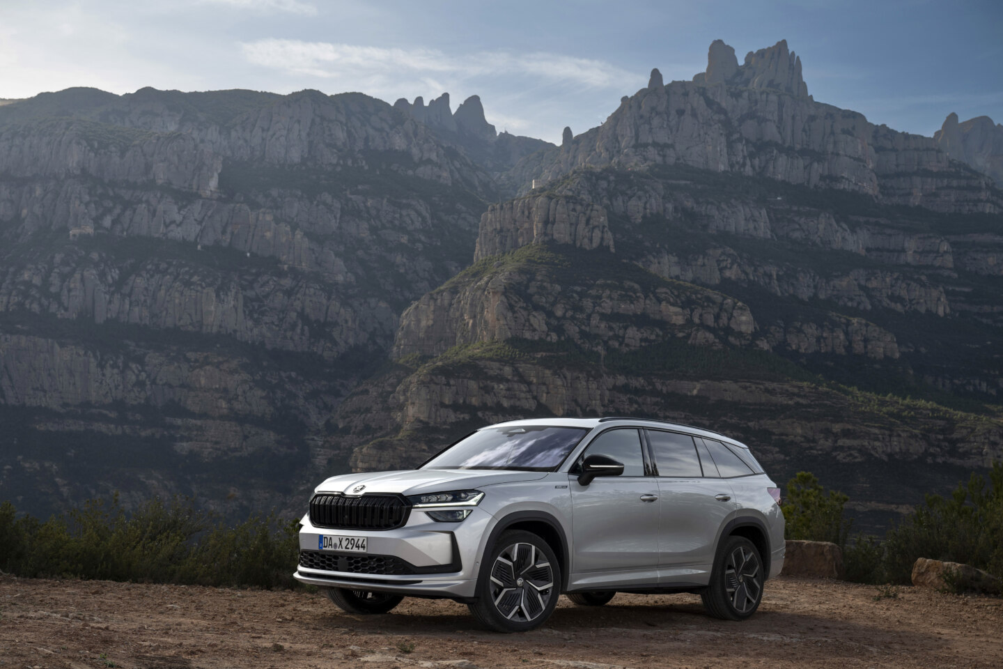Škoda Kodiaq prináša cenové zvýhodnenie až 7 500 eur, predĺženú záruku a bezplatný servis na päť rokov