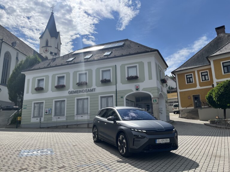 Od Pálavy k Dunaju: Týždeň s modelom Škoda Elroq RS v rytme dvoch kolies