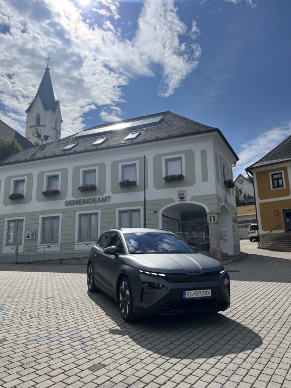 Od Pálavy k Dunaju: Týždeň s modelom Škoda Elroq RS v rytme dvoch kolies