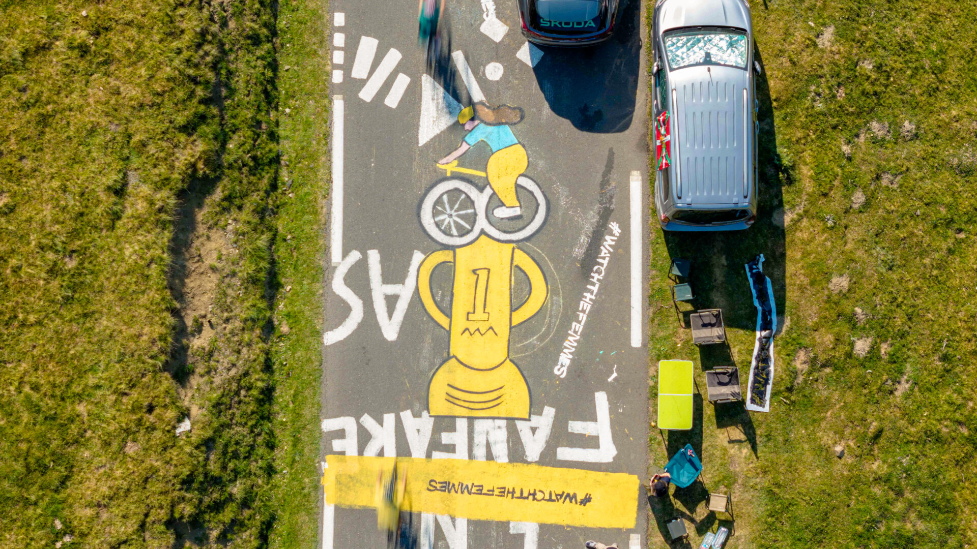 Od nežádoucích graffiti k odvážné podpoře ženské cyklistiky