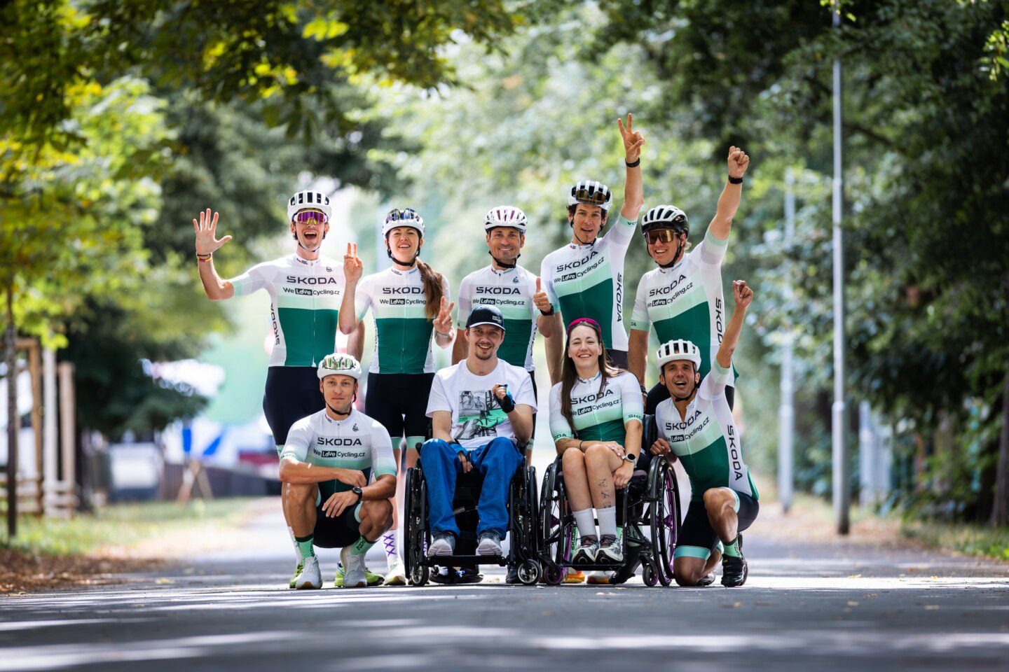 Tým Škoda Auto WeLoveCycling.cz na startu 14. ročníku Metrostav handy cyklo maratonu