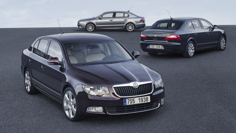 King of space and long-distance travel: Škoda Superb celebrates 25 years