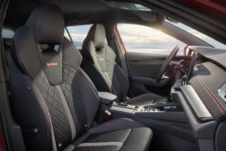 Sportovní sedadla vozu Škoda Octavia RS.