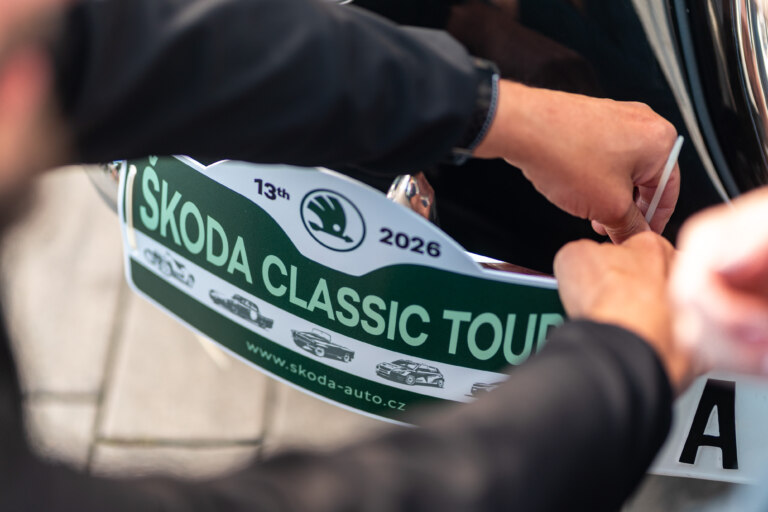 A record number of 227 registered participants filled the Škoda Museum parking lot and the surrounding area.