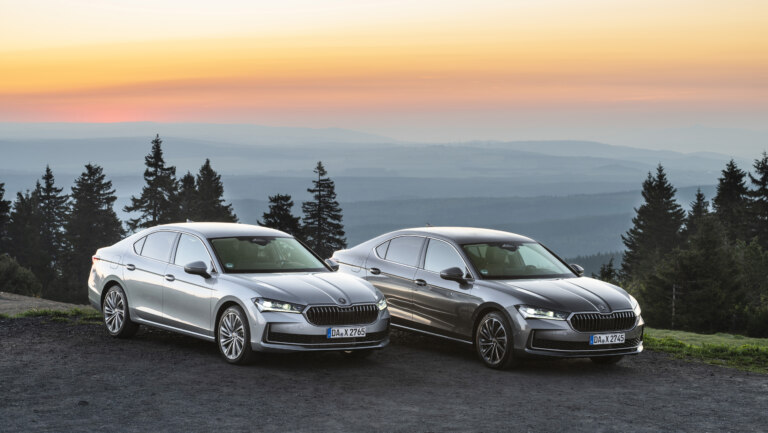 King of space and long-distance travel: Škoda Superb celebrates 25 years