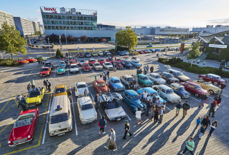 A record number of 227 registered participants filled the Škoda Museum parking lot and the surrounding area.