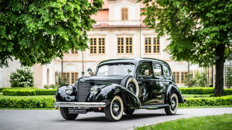 ŠKODA SUPERB 3000 OHV (1939)