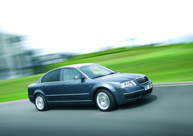 King of space and long-distance travel: Škoda Superb celebrates 25 years