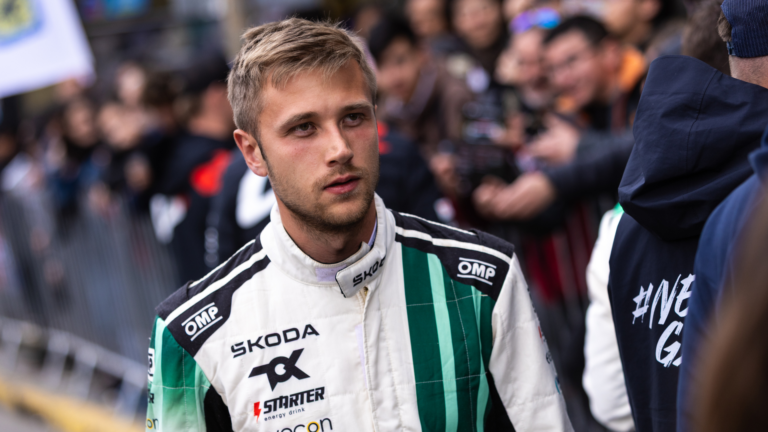 “Never Stop Fighting and Believe in Yourselves,” Says New Champion Robert Virves