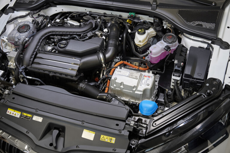 Škoda Octavia is the brand’s first model with a full hybrid powertrain